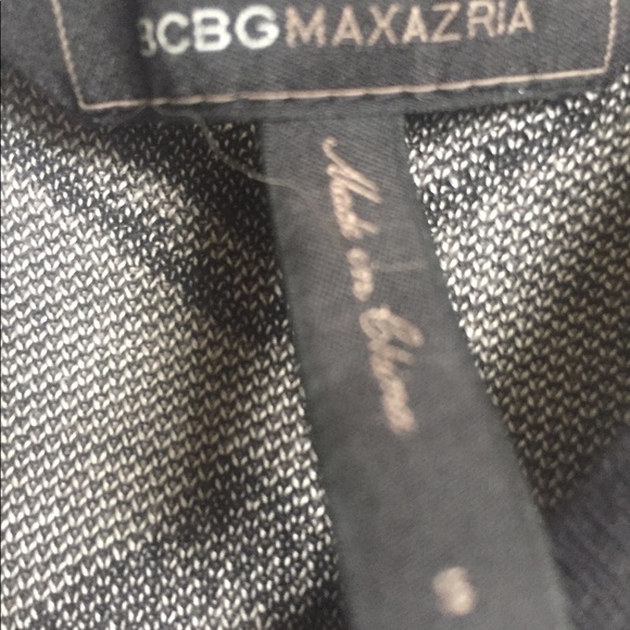 🍁3/$25 BCBG Max Azria chevron print dress - Picture 5 of 6